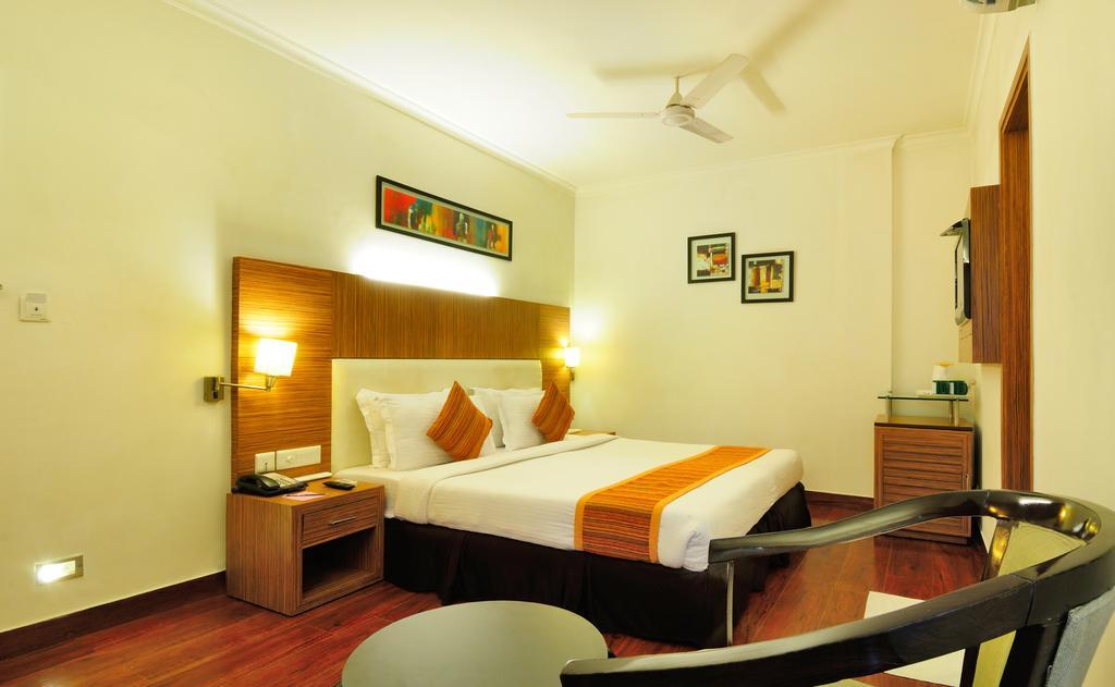 Hotel Crossroads Gurgaon Exterior foto